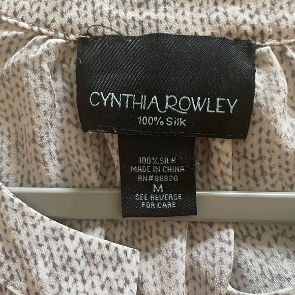 Cynthia Rowley Silk Top Size Medium - Picture 6 of 6